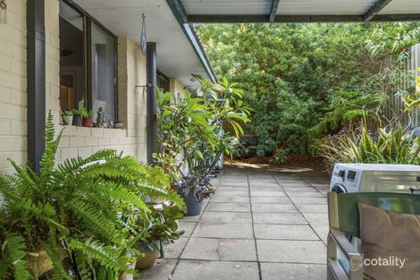 Property photo of 17 Currajong Crescent Craigie WA 6025