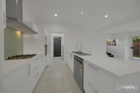 Property photo of 2/2 Harmony Drive Clinton QLD 4680