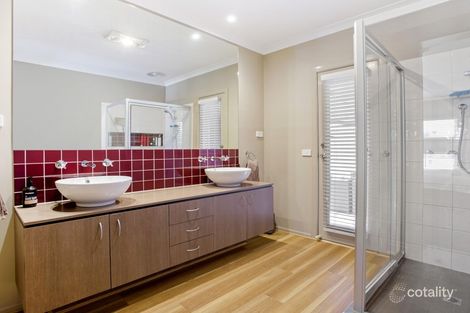 Property photo of 30 Forest Glade Way Caroline Springs VIC 3023