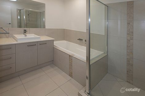 Property photo of 2/1 Hayes Street Raceview QLD 4305