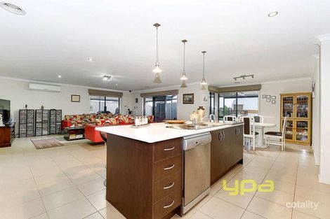 Property photo of 29 Discovery Close Craigieburn VIC 3064