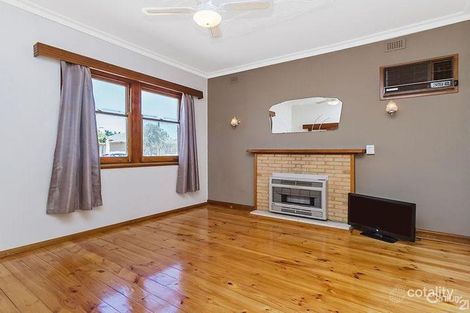 Property photo of 33 Balranald Avenue Largs Bay SA 5016
