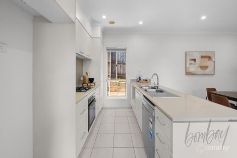 Property photo of 32 Waterlily Drive Epping VIC 3076