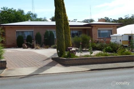 32 Agnes St, Clare, SA 5453