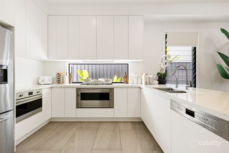 Property photo of 2/53 Breaker Street Main Beach QLD 4217