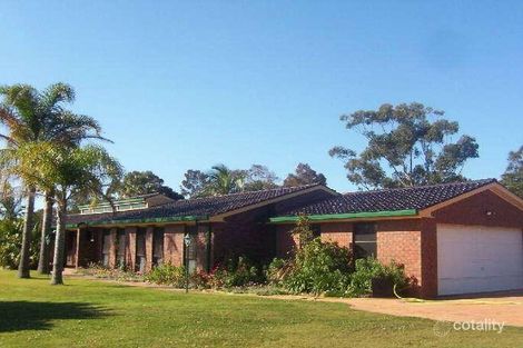 1355 Ocean Dr, Lake Cathie, NSW 2445