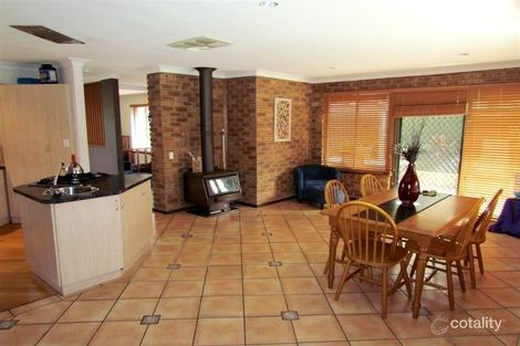 Property photo of 2 Helsall Court Willetton WA 6155