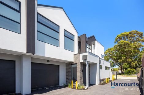 2/65 Cranbourne Dr, Cranbourne, VIC 3977