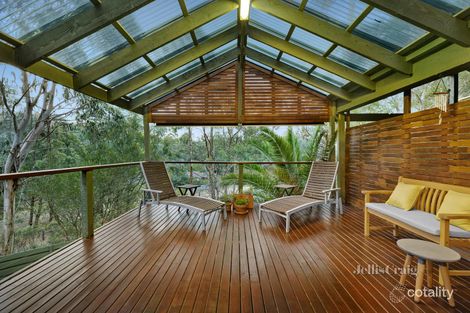 Property photo of 6 Stamford Court Eltham VIC 3095