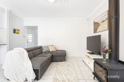 Property photo of 8 Curtin Lane Bushmead WA 6055