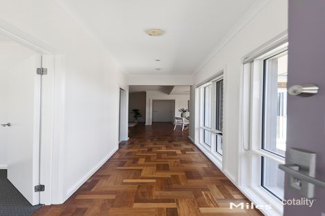 Property photo of 2/150 Liberty Parade Bellfield VIC 3081