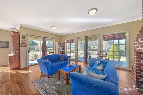 Property photo of 125 The Old Oaks Road Grasmere NSW 2570