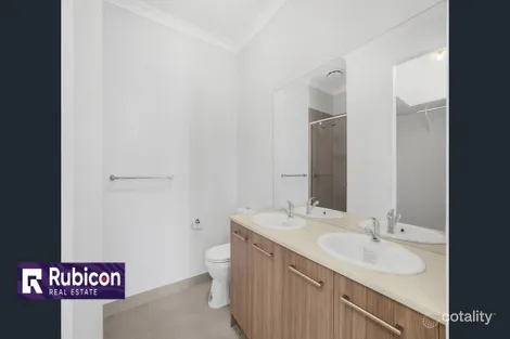 Property photo of 115 Renaissance Drive Strathtulloh VIC 3338