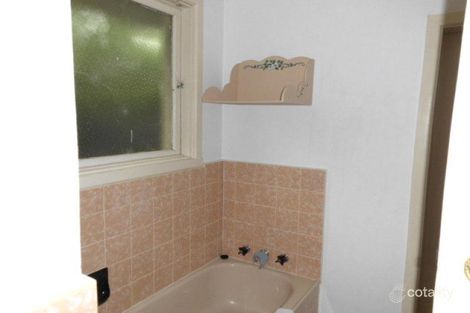 Property photo of 3 Vonadawn Avenue Ringwood East VIC 3135