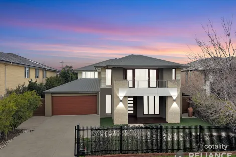 Property photo of 9 Peppermint Grove Taylors Hill VIC 3037