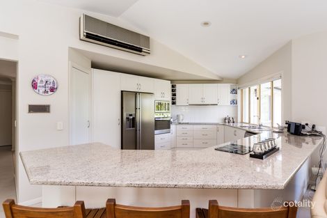 Property photo of 4 Pearson Close Arundel QLD 4214