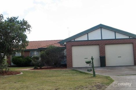 28 Dundee Way, Sydenham, VIC 3037