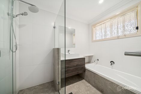 Property photo of 5 Rowthorne Way Port Macquarie NSW 2444