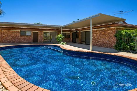 Property photo of 17 Kincardine Drive Benowa QLD 4217