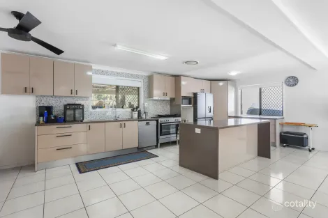 Property photo of 1 Hammond Drive Gaven QLD 4211