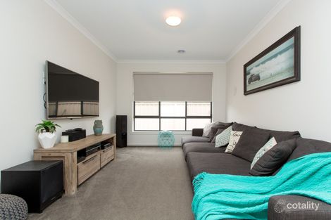 Property photo of 4 Cunjegong Loop Gobbagombalin NSW 2650