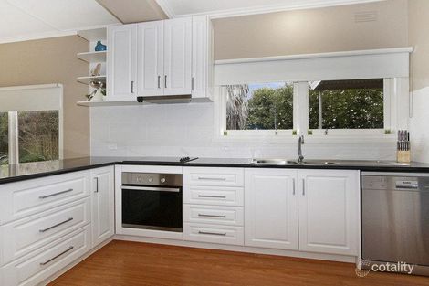 Property photo of 13 Quantrill Avenue Benalla VIC 3672