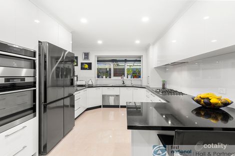 Property photo of 2 Reema Boulevard Endeavour Hills VIC 3802