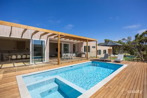 19 Fawkner Ave, Blairgowrie, VIC 3942