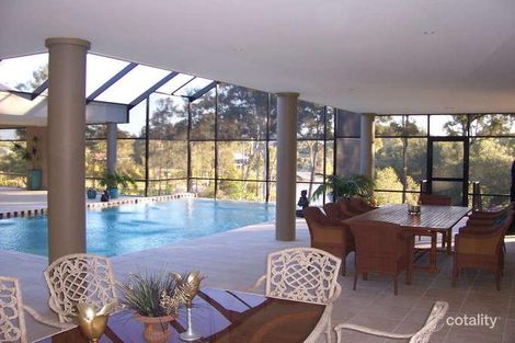 Property photo of 14 Riverdowns Crescent Helensvale QLD 4212