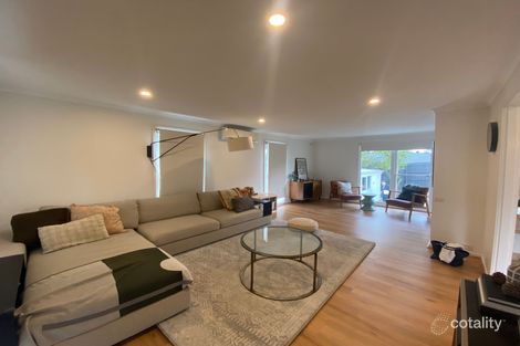 Property photo of 4 Hedline Place Macleod VIC 3085