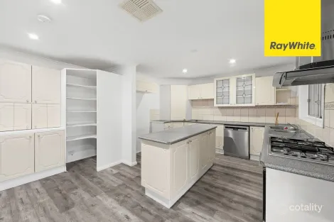 Property photo of 23 Linlithgow Way Melton West VIC 3337
