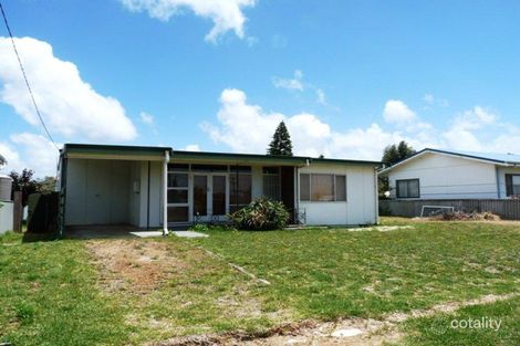 33 Burton Rd, Castletown, WA 6450