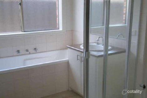Property photo of 12 Maclarens Close Manor Lakes VIC 3024
