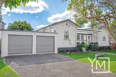 Property photo of 11 Osterley Avenue Caloundra QLD 4551