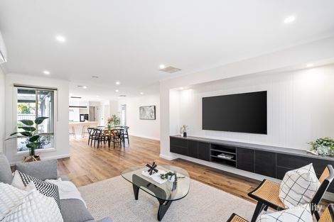 Property photo of 11 Ahmet Place Hillside VIC 3037