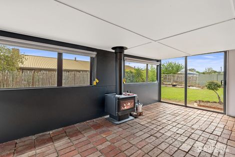 Property photo of 113 Queens Avenue Maryborough VIC 3465