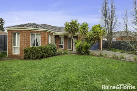 3 Banksia Cres, Kyneton, VIC 3444