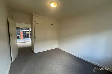 Property photo of 2/40 Lillimur Road Ormond VIC 3204