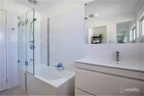 Property photo of 35 Barbaralla Drive Springwood QLD 4127