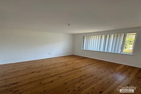Property photo of 2/17 Pine Crescent Coniston NSW 2500