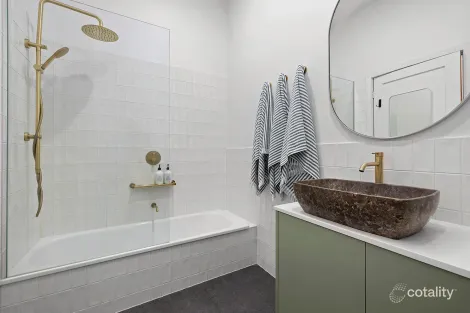 Property photo of 10 Rendell Court Hughesdale VIC 3166