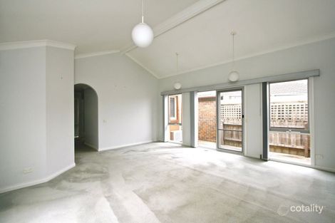 Property photo of 7 Hansen Close Burwood VIC 3125