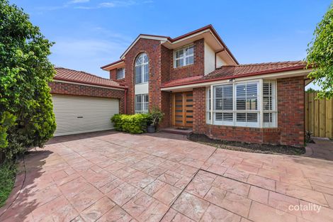4 Glenn Erin Way, Berwick, VIC 3806