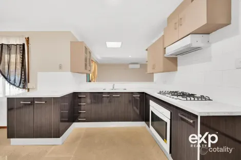 Property photo of 15 Miriam Road Parafield Gardens SA 5107