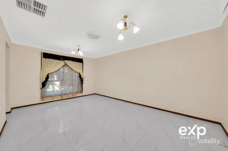 Property photo of 15 Miriam Road Parafield Gardens SA 5107