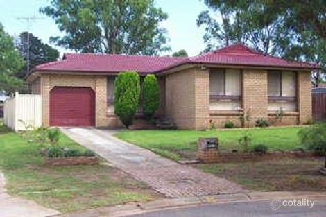 10 Bramble Pl, Macquarie Fields, NSW 2564