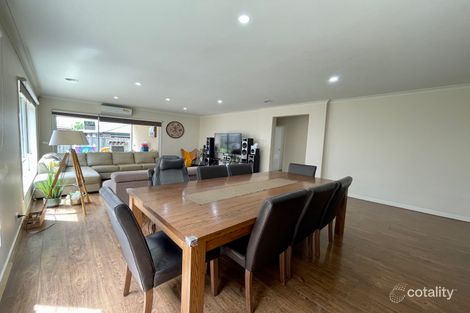 Property photo of 11 Oleander Parade Mickleham VIC 3064