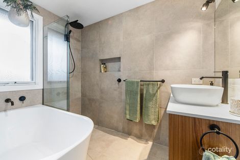 Property photo of 5 Jerome Court Frankston VIC 3199