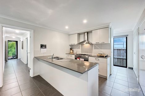 Property photo of 21 Golden Avenue Warragul VIC 3820
