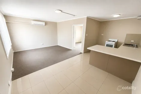 2/3 Tulloch St, Deer Park, VIC 3023